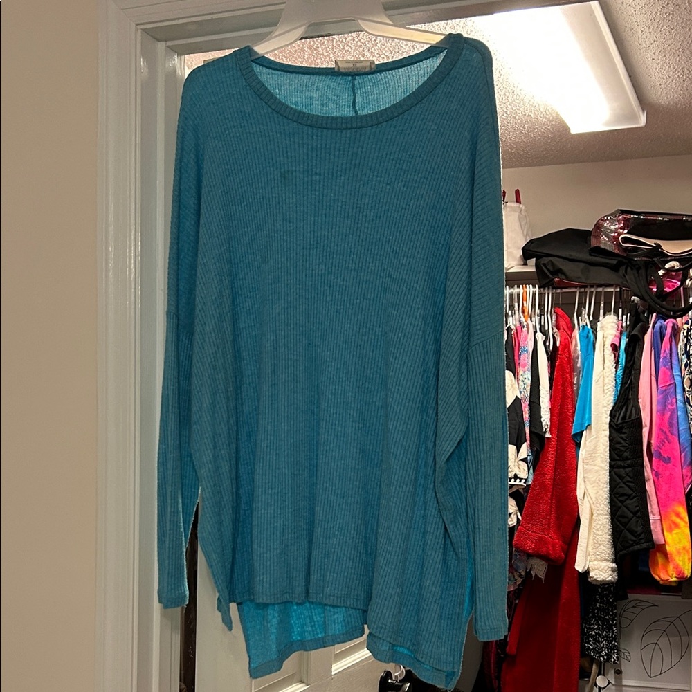 Zenana Teal Tunic Top — GENTLY USED!